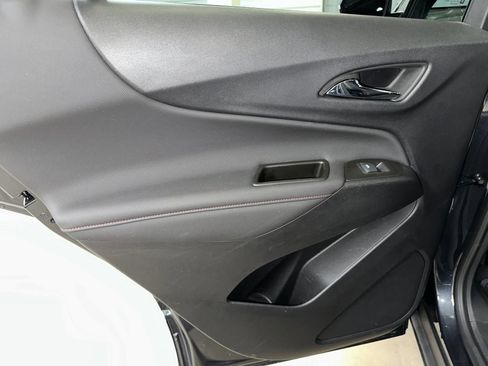 Used 2022 Chevrolet Equinox RS w/ RS Leather Package image 21