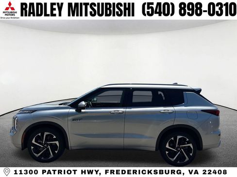 Used 2023 Mitsubishi Outlander SEL AWD/4WD image 17
