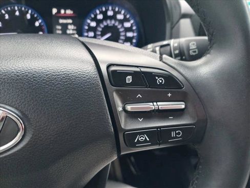 Certified 2023 Hyundai Kona SEL w/ Convenience Package image 18