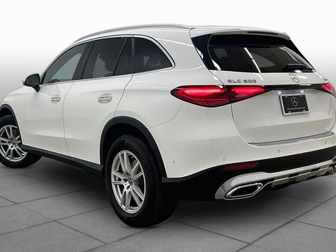 Used 2023 Mercedes-Benz GLC 300 4MATIC image 12