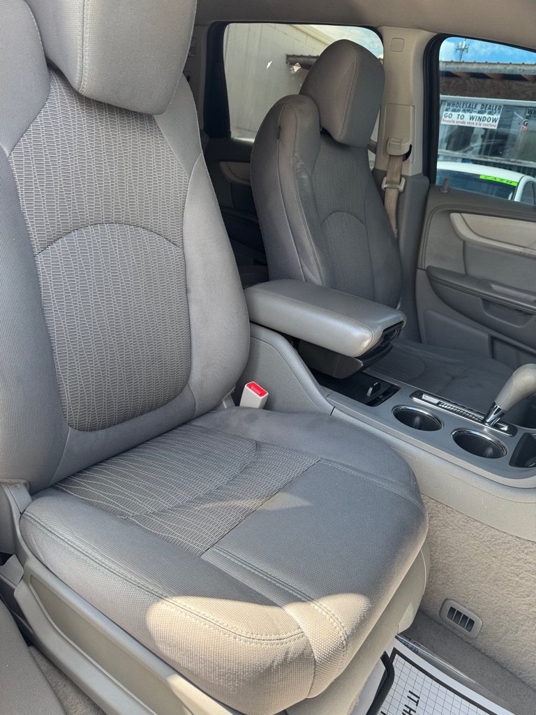 Used 2014 Chevrolet Traverse LS FWD image 10