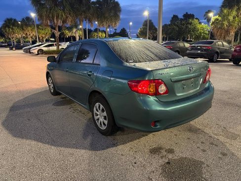 Used 2010 Toyota Corolla LE w/ LE EVP Pkg #1 FWD image 3