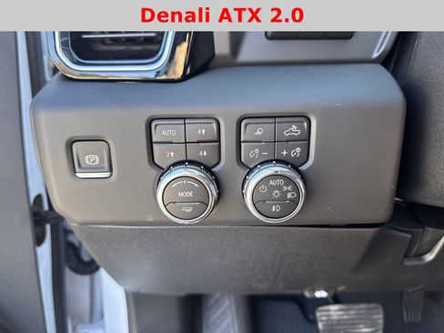 New 2026 GMC Sierra 2500 Denali w/ Denali Reserve Package image 23