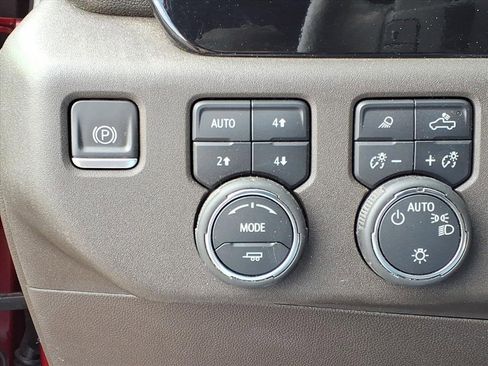 Used 2023 Chevrolet Silverado 1500 LT image 27