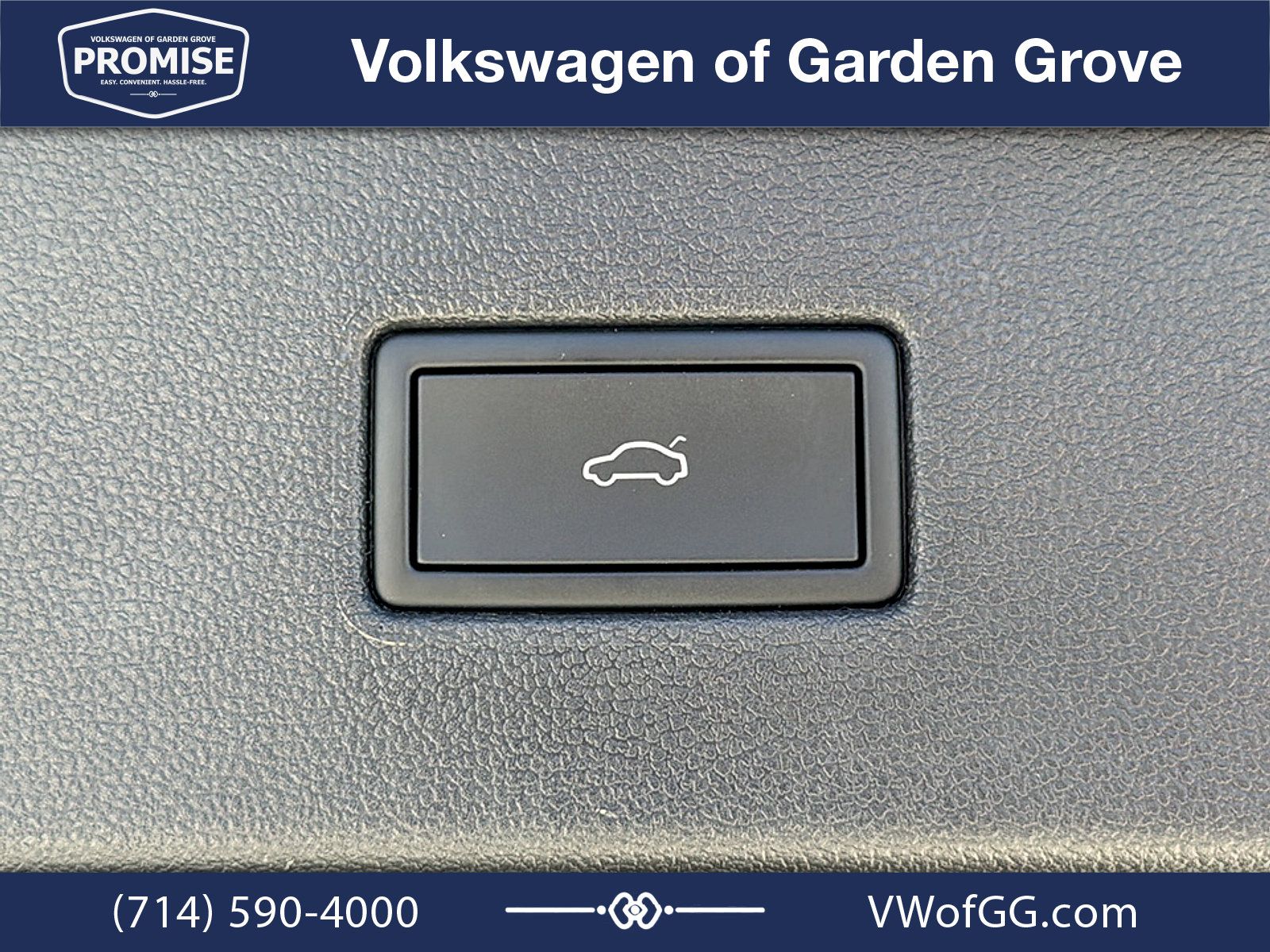 Used 2023 Volkswagen Tiguan SE R-Line FWD image 13
