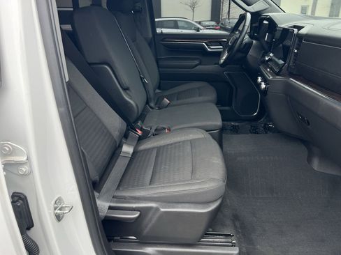 Used 2023 GMC Sierra 1500 Elevation image 25