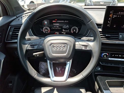 Used 2022 Audi Q5 2.0T Premium Plus w/ Premium Plus Package AWD/4WD image 14