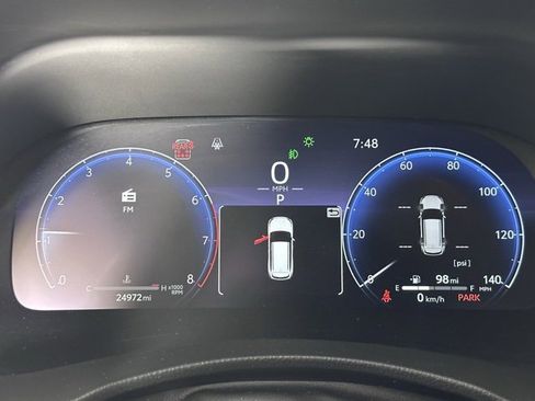 Used 2023 Toyota Highlander Platinum image 28