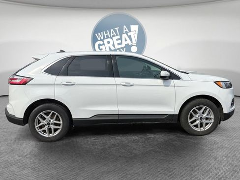 Used 2024 Ford Edge SEL image 2