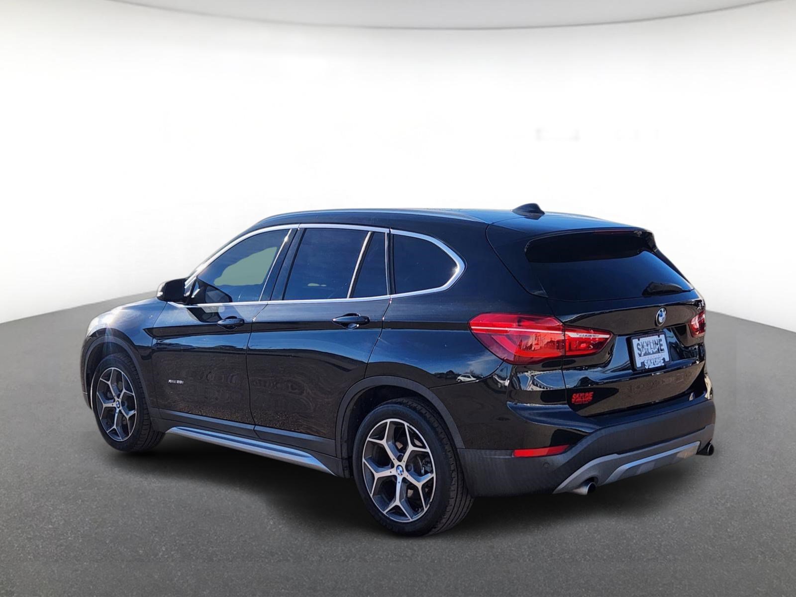 Used 2017 BMW X1 xDrive28i AWD/4WD image 4