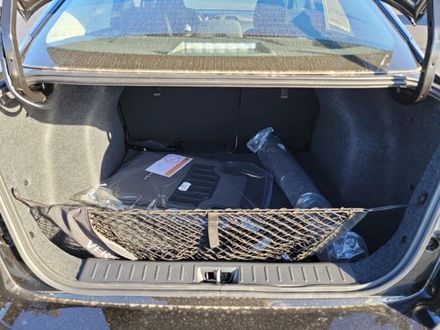 Used 2025 Nissan Versa SR w/ Trunk Package image 8