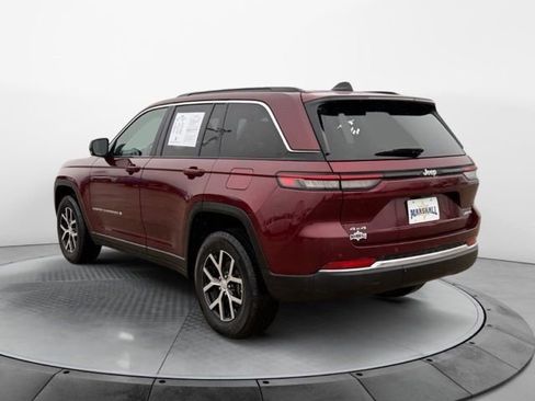 Used 2024 Jeep Grand Cherokee Limited image 5