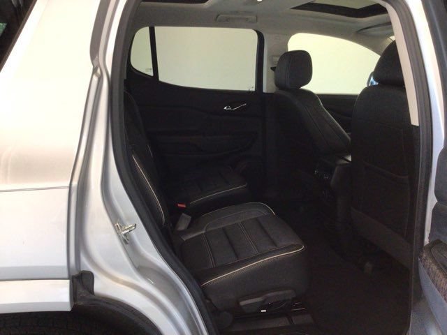 Used 2020 GMC Acadia Denali w/ Trailering Package AWD/4WD image 16
