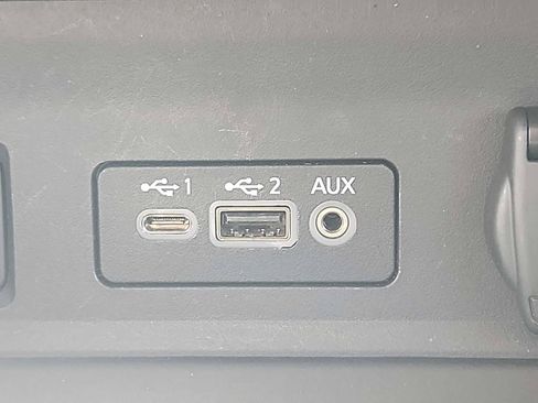 Used 2024 Nissan Sentra SV FWD image 23