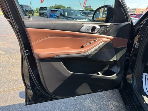 Used 2022 BMW X7 xDrive40i w/ Premium Package AWD/4WD image 13