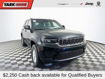 New 2025 Jeep Grand Cherokee Laredo w/ Luxury Tech Group I
