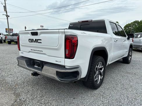 Used 2022 GMC Sierra 1500 SLT w/ SLT Convenience Package AWD/4WD image 9
