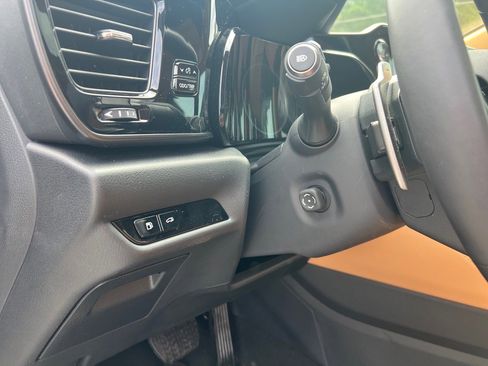 Used 2025 Lexus NX 250 FWD w/ Premium Package image 10