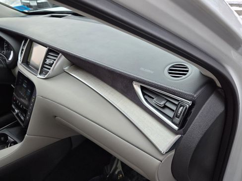 Certified 2023 INFINITI QX50 Sensory image 17