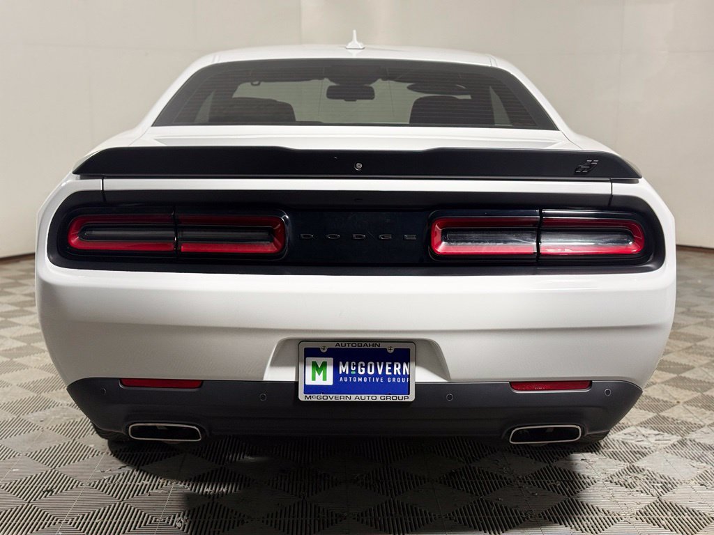 Used 2020 Dodge Challenger GT AWD/4WD image 5