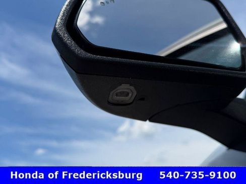 Used 2025 Ford Mustang Premium RWD image 17