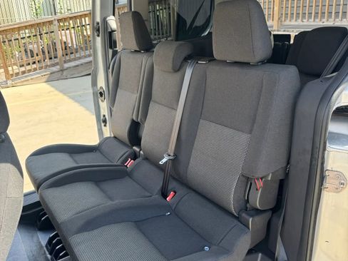 Used 2017 Ford Transit Connect XL image 27