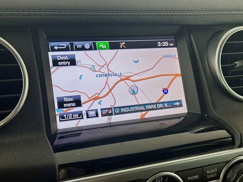 Used 2016 Land Rover LR4 HSE image 19