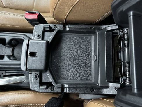 Used 2023 Jeep Wrangler Unlimited Sahara w/ Cold Weather Group image 20