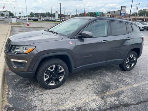 Certified 2018 Jeep Compass Trailhawk w/ Leather Interior Group AWD/4WD image 3