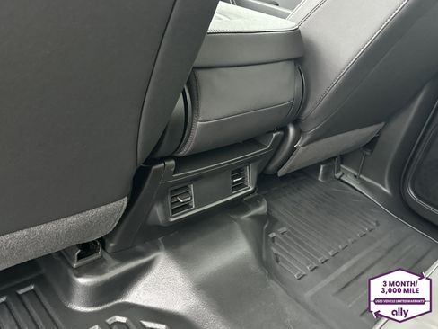 Certified 2025 Chevrolet Silverado 1500 W/T w/ WT Value Package image 13