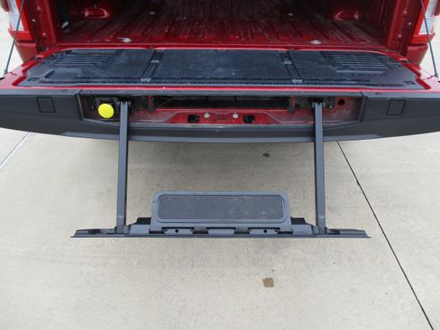 Used 2023 Ford F150 Lariat image 9