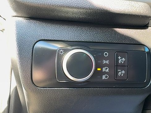 Used 2020 Ford Escape S image 21