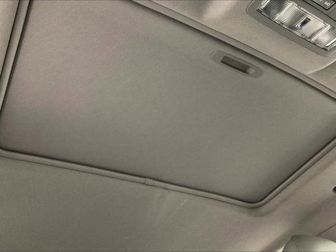 Used 2010 Toyota Highlander Limited image 22