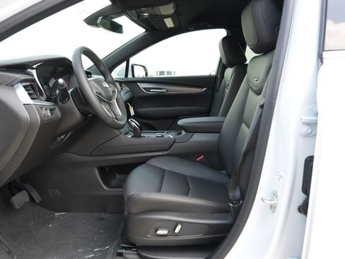 New 2026 Cadillac XT5 Luxury w/ LPO, Floor Liner Package image 78