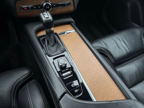 Used 2018 Volvo XC90 T6 Inscription w/ Convenience Package image 20