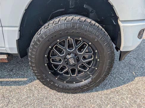 Used 2019 RAM 1500 Big Horn AWD/4WD image 9