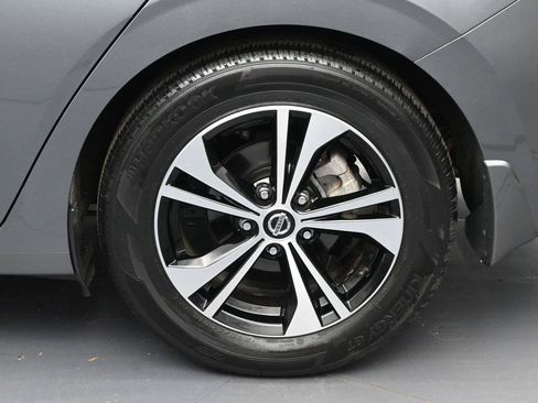 Used 2021 Nissan Sentra SV FWD image 10