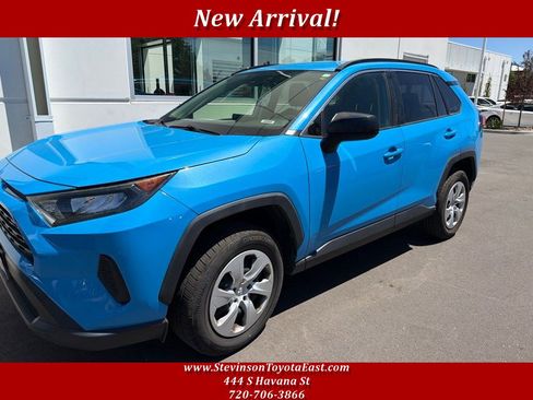 Used 2019 Toyota RAV4 LE AWD/4WD image 1