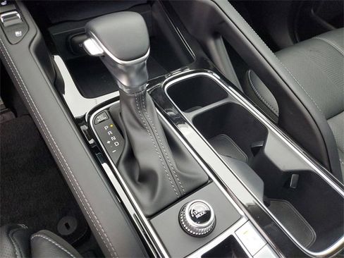 Used 2024 Kia Telluride SX image 31