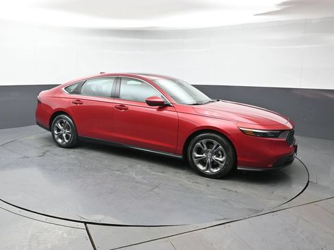 Certified 2023 Honda Accord EX image 8
