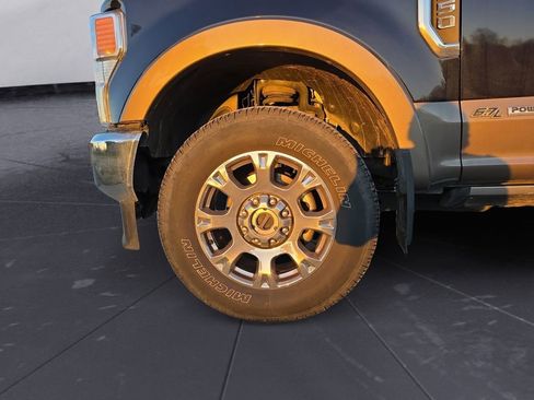 Used 2022 Ford F250 King Ranch w/ Chrome Package image 14