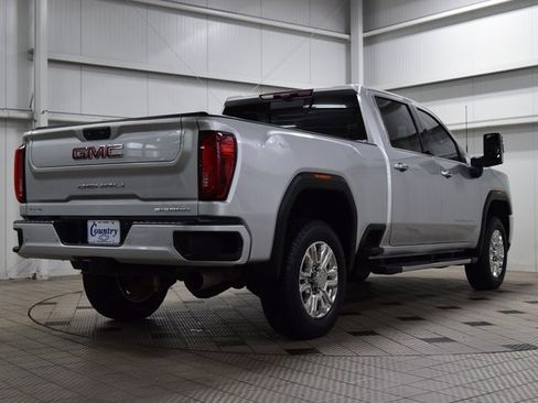 Used 2022 GMC Sierra 2500 Denali w/ Denali Ultimate Package image 8