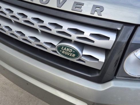 Used 2012 Land Rover LR2 HSE image 13