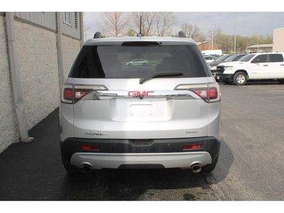 Used 2018 GMC Acadia SLT w/ LPO, Black Accent Package