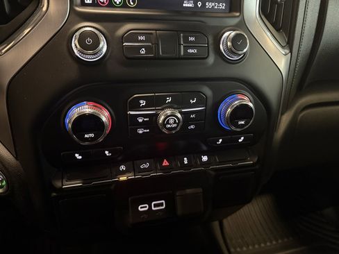 Used 2020 GMC Sierra 1500 Elevation w/ Elevation Value Package image 13