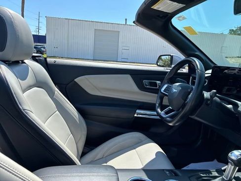 Used 2024 Ford Mustang Premium RWD image 31