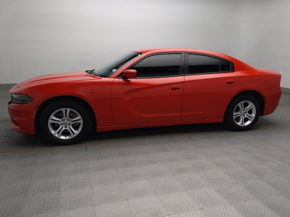 Used 2022 Dodge Charger SXT RWD image 2