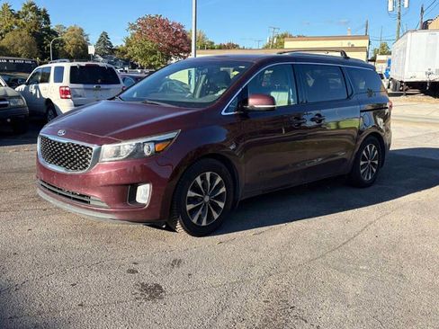 Used 2016 Kia Sedona SX image 4