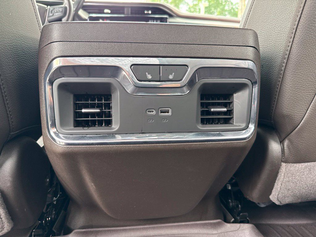 Used 2024 GMC Sierra 2500 Denali AWD/4WD image 28