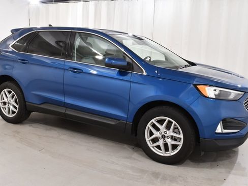 Used 2024 Ford Edge SEL w/ Convenience Package AWD/4WD image 5